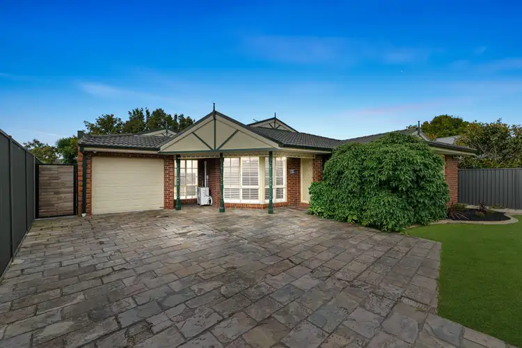 3 Muirfield Court, Rowville VIC 3178
