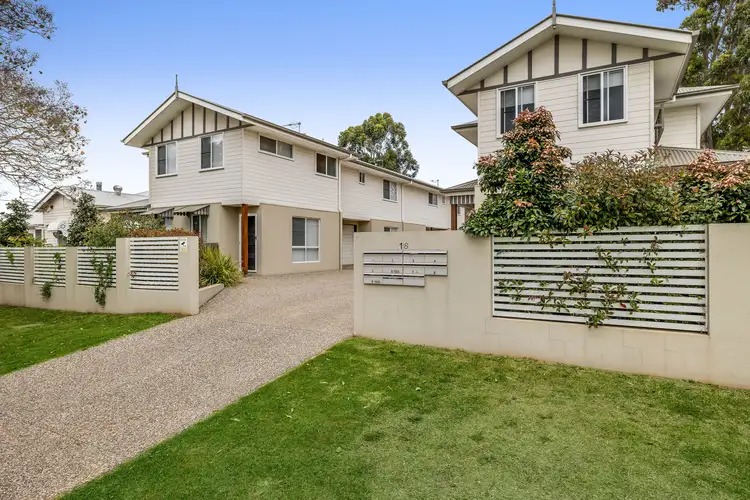 2/18 Victory Street, Newtown QLD 4350