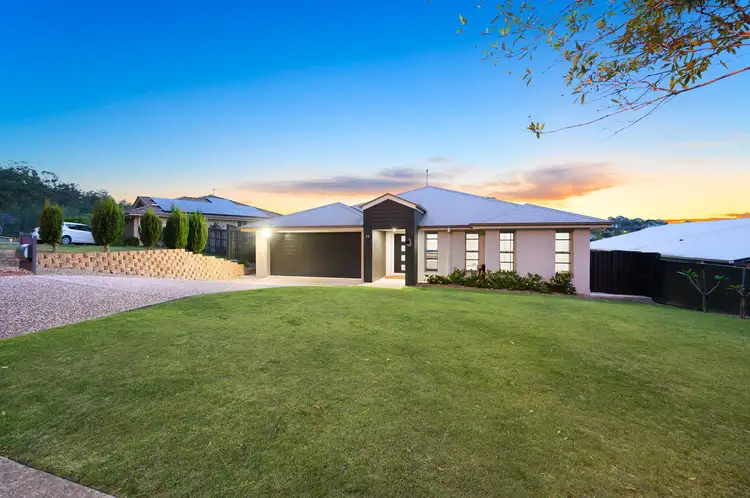 11 Codrington Circuit, Pacific Pines QLD 4211