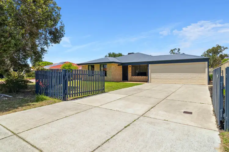 12 Gentle Circle, South Guildford WA 6055