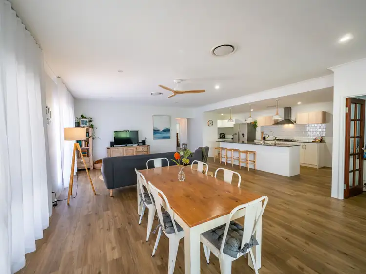 13 Coveside Way, Drummond Cove WA 6532