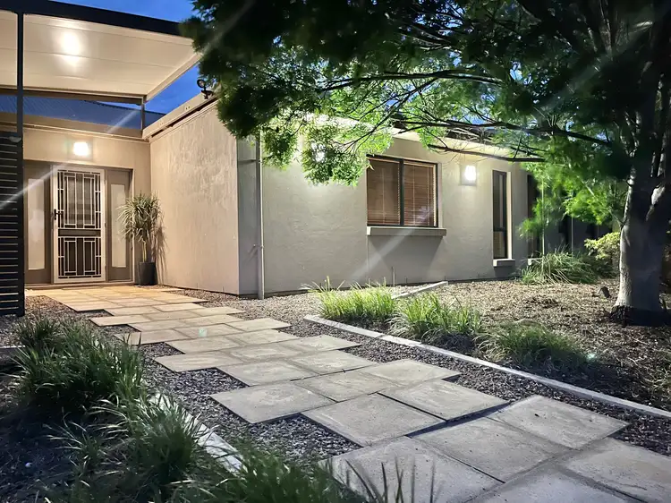 17 Lawrence Street, New Town SA 5554