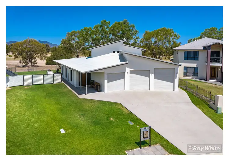 12 Sandys Place, Kawana QLD 4701