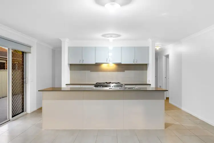 Fifth view of Homely house listing, 7 Muscari Drive, Pakenham VIC 3810