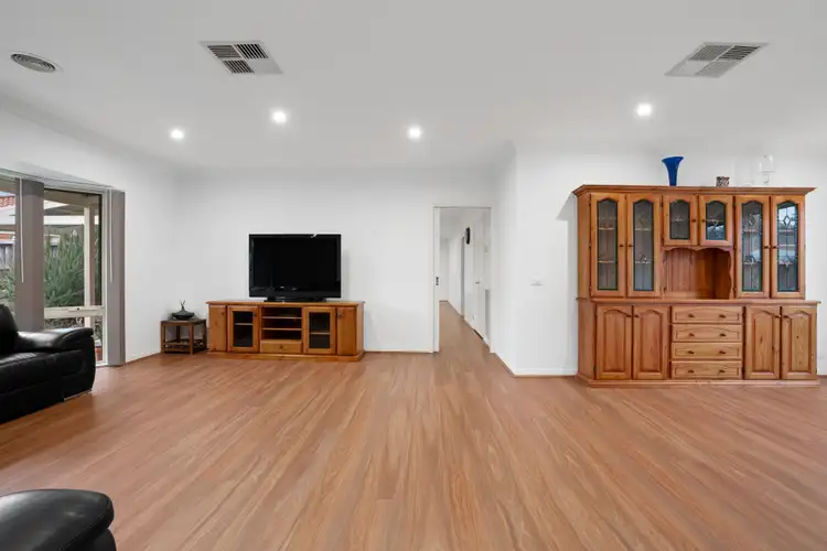 Third view of Homely house listing, 2 Wagtail Court, Langwarrin VIC 3910