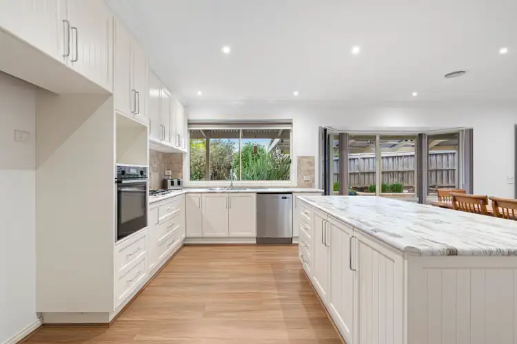 Fifth view of Homely house listing, 2 Wagtail Court, Langwarrin VIC 3910