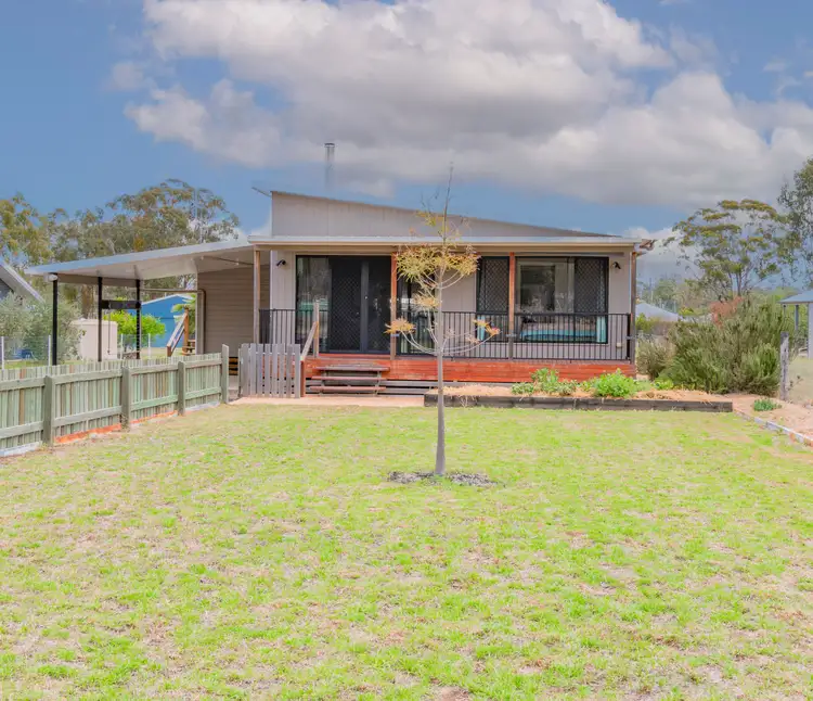 9 Macintyre Street, Leyburn QLD 4365