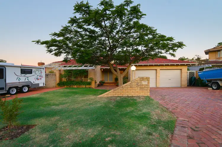 5 Nicol Close, Kardinya WA 6163