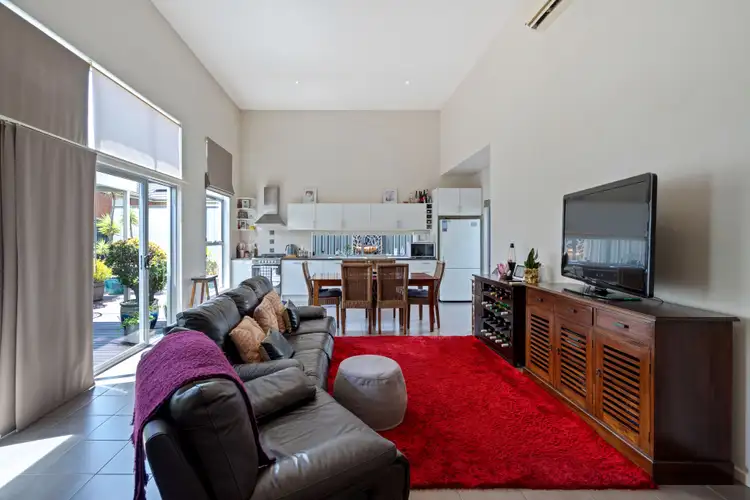 Second view of Homely house listing, 4 Bird Close, Craigieburn VIC 3064