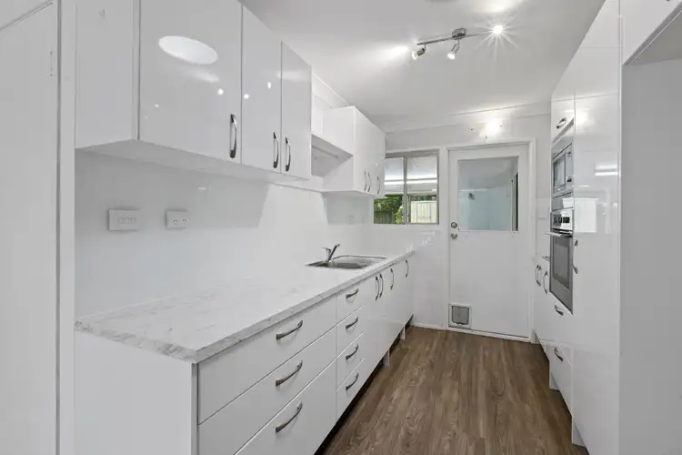 Fifth view of Homely unit listing, 2/106 Cumberland Drive, Alexandra Hills QLD 4161