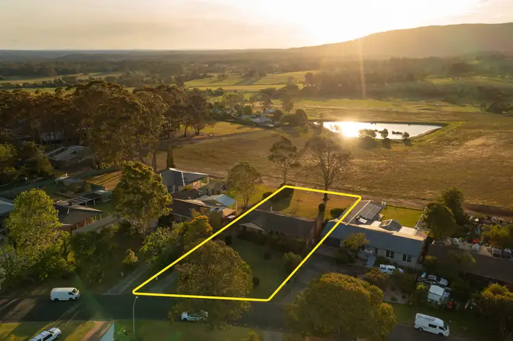 13 Nooramunga Avenue, Cambewarra Village NSW 2540
