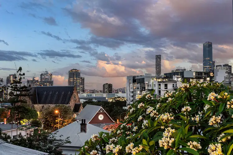 Sixth view of Homely house listing, 4 Dorchester Street, South Brisbane QLD 4101