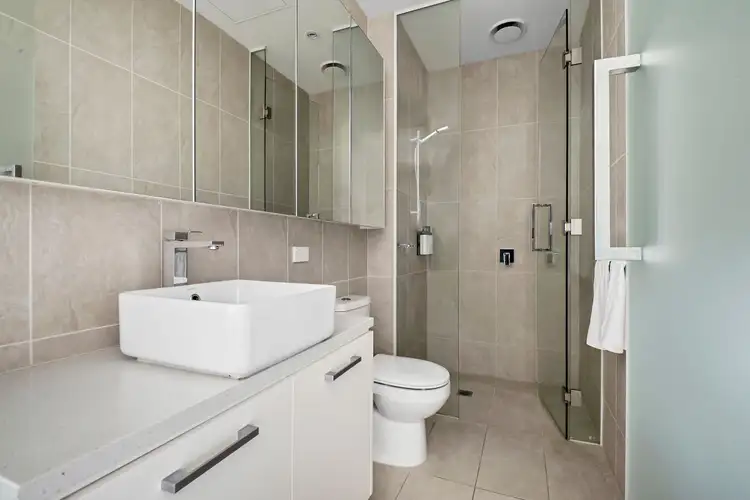 Fourth view of Homely apartment listing, 215/435 Nepean Highway, Frankston VIC 3199