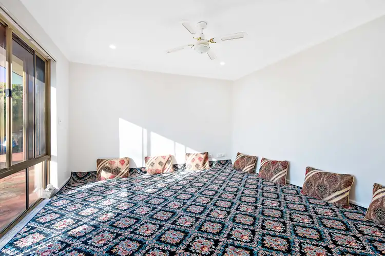 Second view of Homely house listing, 4 Clyde Place, Camillo WA 6111