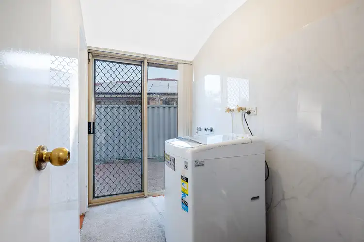 Seventh view of Homely house listing, 4 Clyde Place, Camillo WA 6111