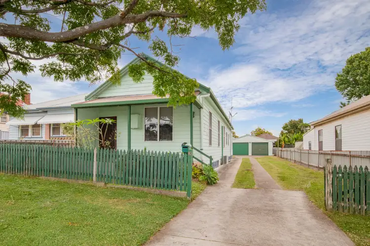 10 William Street, Mayfield NSW 2304