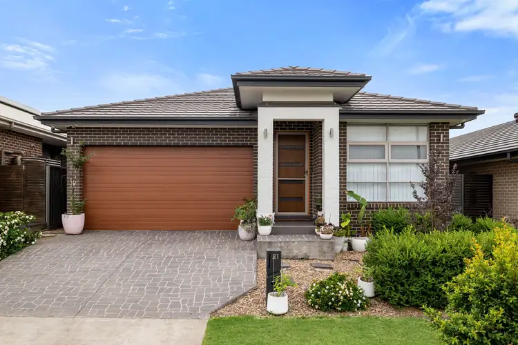 21 Kingsley Street, Oran Park NSW 2570