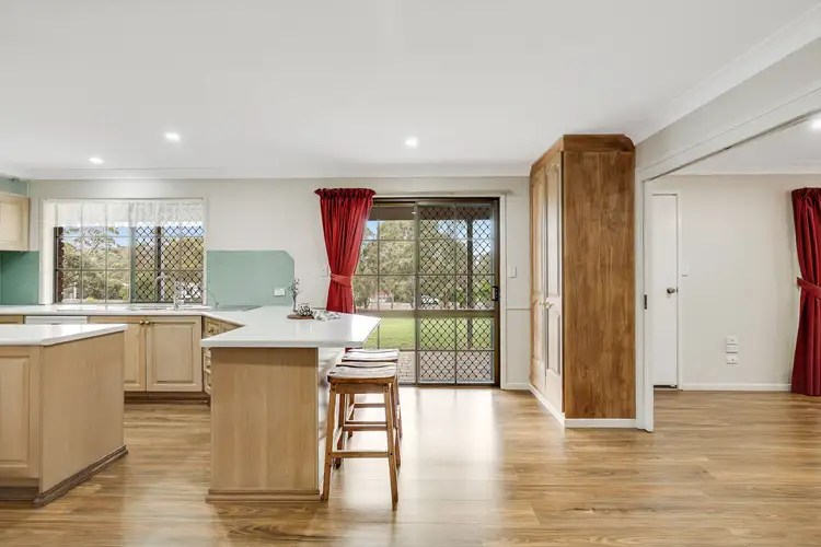 5 Concordia Court, Gowrie Junction QLD 4352