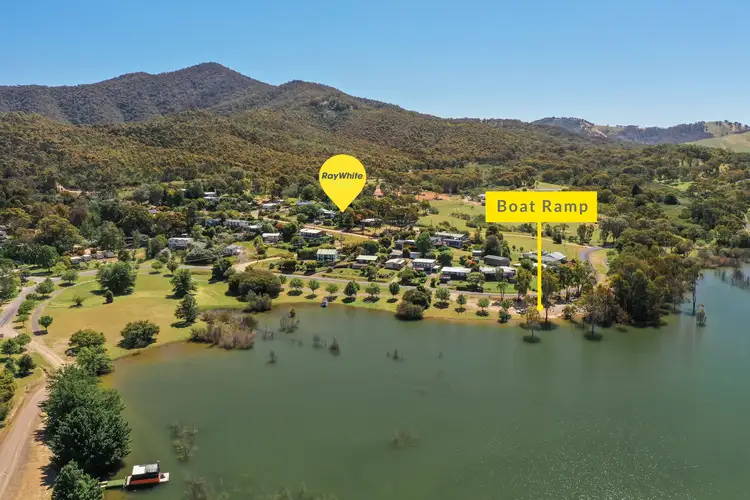 2 Hills Road, Goughs Bay VIC 3723
