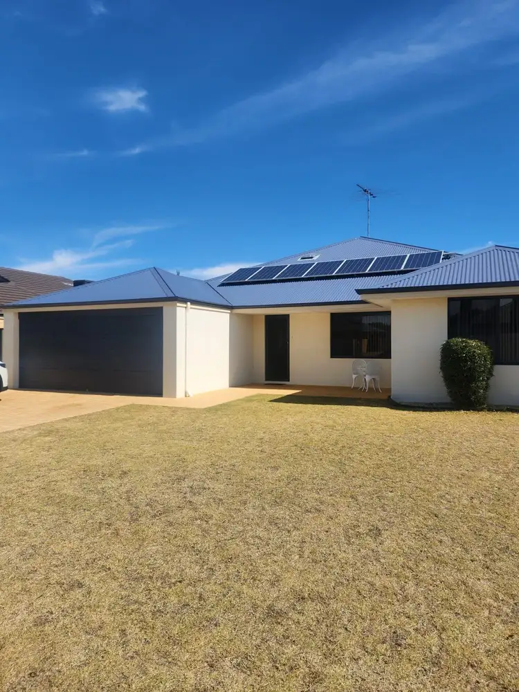 4 Coquette Pass, Dudley Park WA 6210