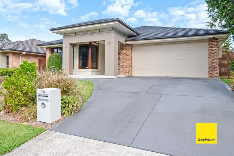 70 Kirkwood Crescent