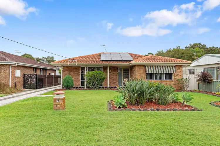 16 Northumberland Avenue, Lemon Tree Passage NSW 2319