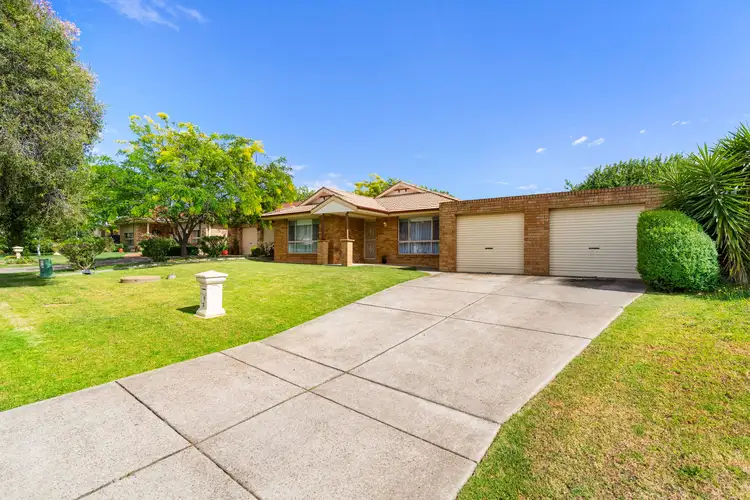 3 Tikki Place, Glenfield Park NSW 2650