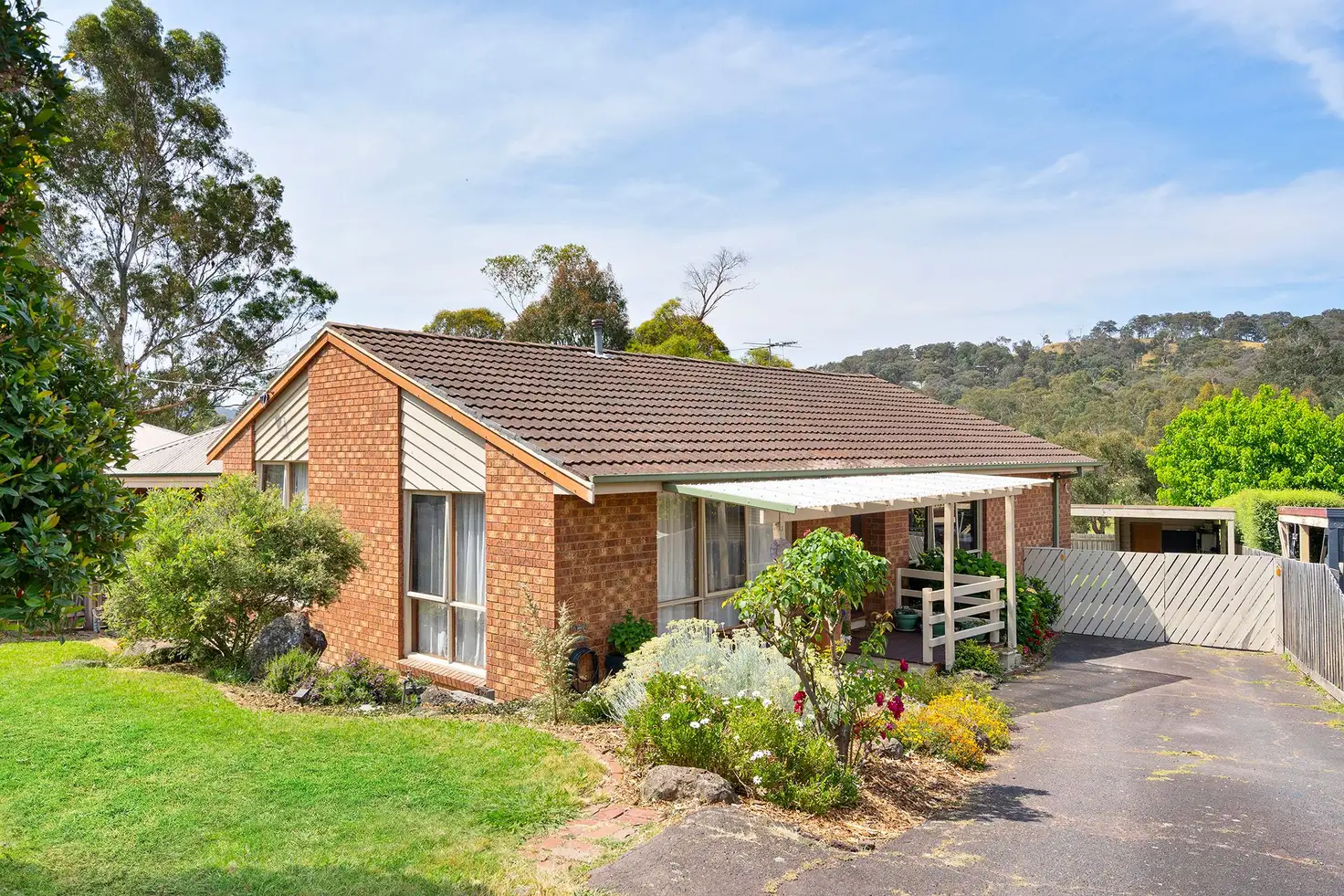 Main view of Homely house listing, 75 Oronsay Crescent, Diamond Creek VIC 3089