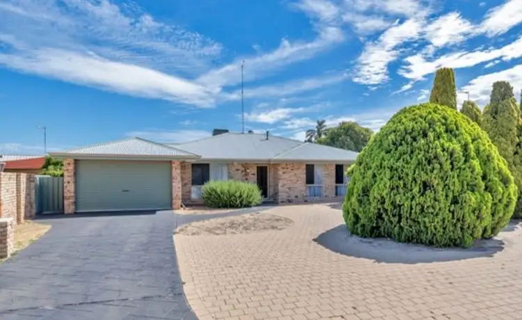 7 Inverness Drive, Meadow Springs WA 6210
