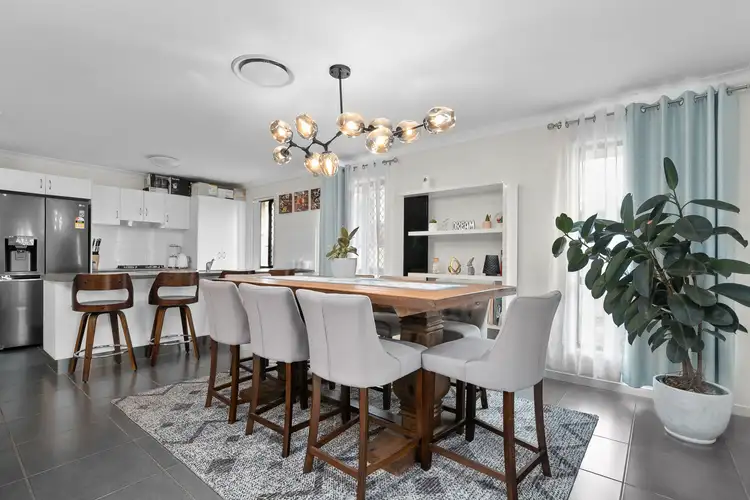 Sixth view of Homely house listing, 8 Vale Street, Emerald QLD 4720