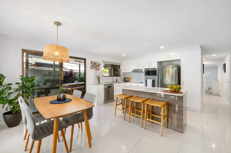 1/24 Wagtail Court, Burleigh Waters QLD 4220