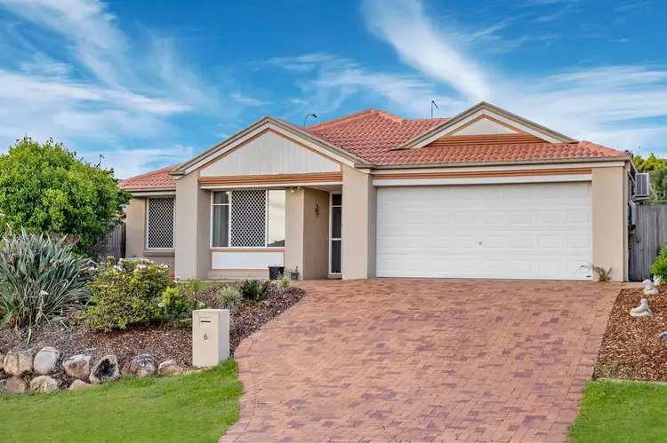 6 Pinedale Crescent, Parkinson QLD 4115