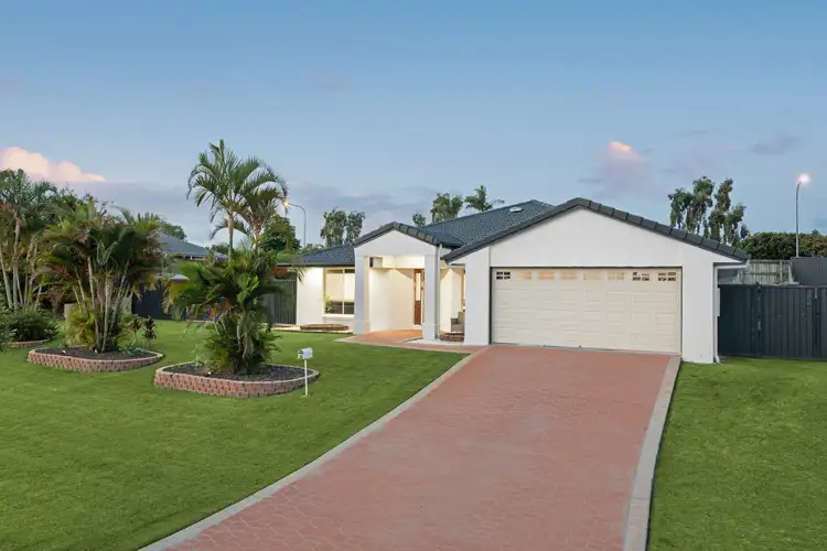 28 Newland Crescent, Parkinson QLD 4115