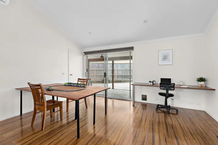 Sixth view of Homely house listing, 2 Nesbit Court, Frankston VIC 3199