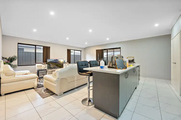 Fifth view of Homely house listing, 8 Ornate Glade, Aveley WA 6069