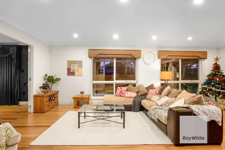 Fifth view of Homely house listing, 4 Cobblestone Green, Caroline Springs VIC 3023