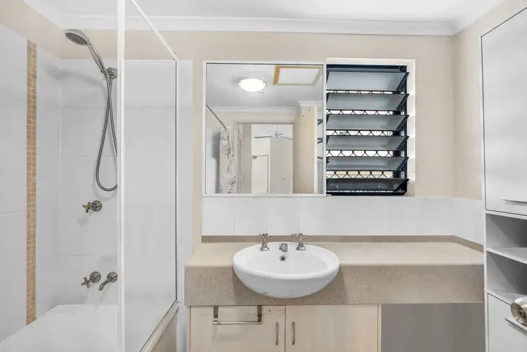 Fifth view of Homely unit listing, 9/10-12 Oyster Court, Trinity Beach QLD 4879