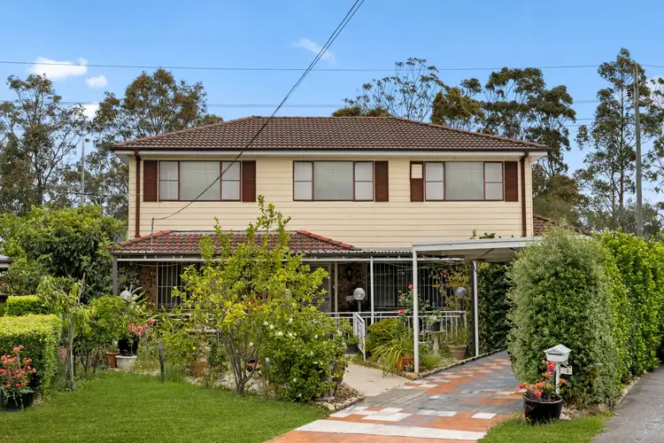 10 Robinson Close, Lurnea NSW 2170