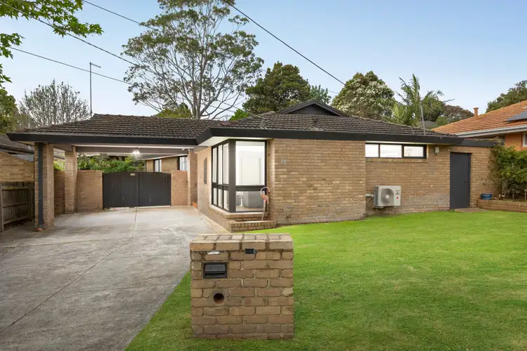 19 Wangarra Road, Frankston VIC 3199