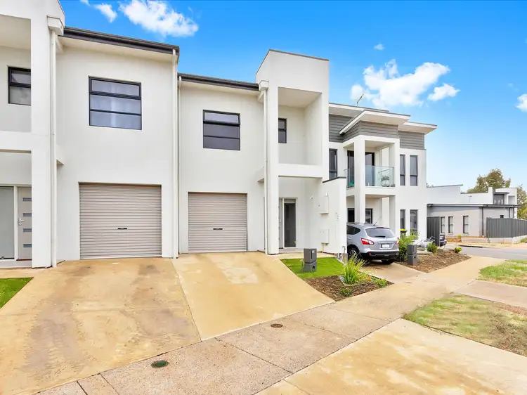 15 Tuggarah Street