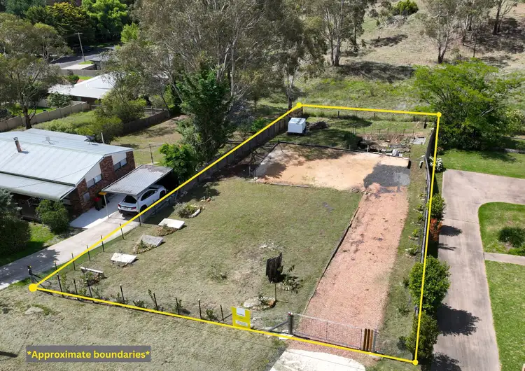 4 Robinson Avenue, Glen Innes NSW 2370