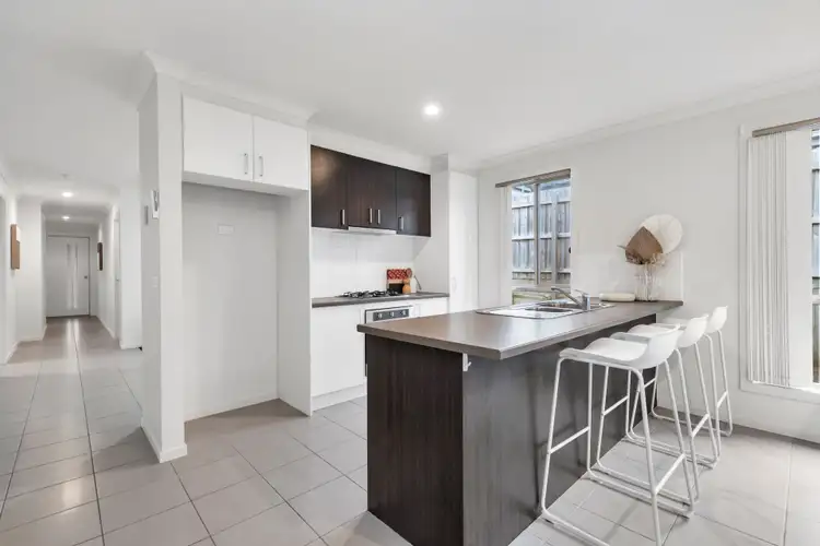 Third view of Homely house listing, 8 Alapont Close, Pakenham VIC 3810