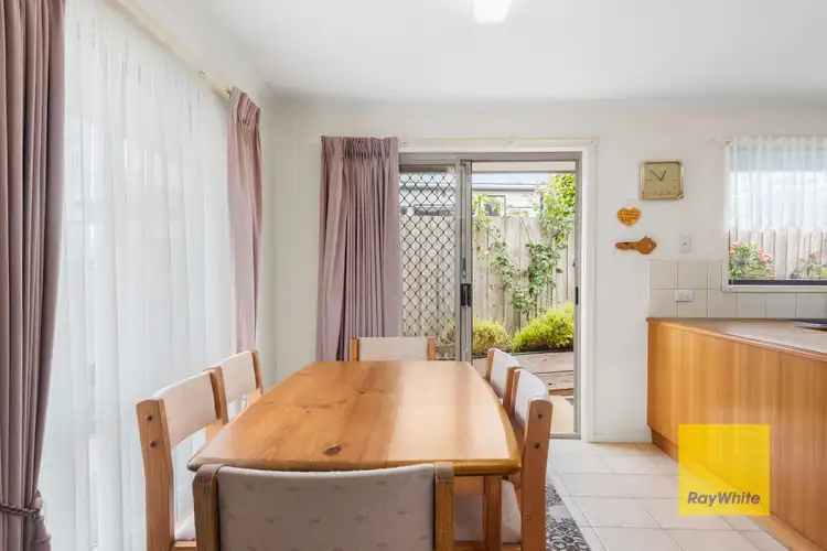 Fifth view of Homely house listing, 8 Cotswold Court, Grovedale VIC 3216