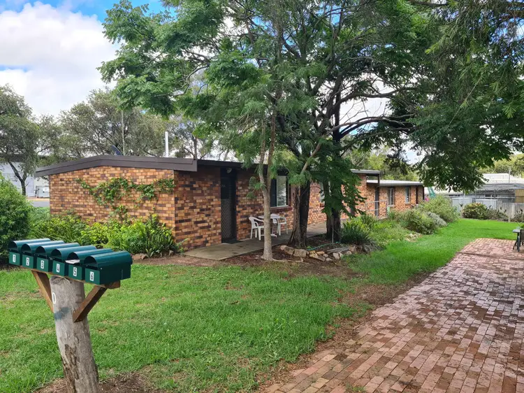 12 Esk Street, Crows Nest QLD 4355