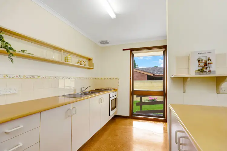 Fifth view of Homely house listing, 6 Gibbons Court, Warrnambool VIC 3280