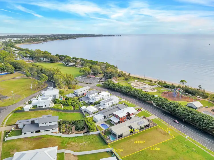 289 Esplanade, Pialba QLD 4655