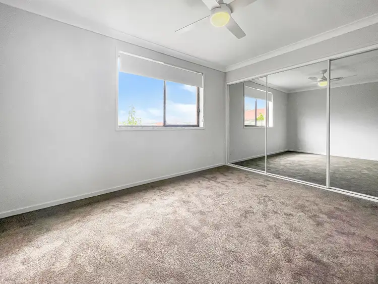 Fourth view of Homely house listing, 4 Eucalyptus Close, Hamlyn Terrace NSW 2259