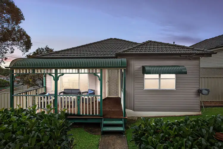 30 Milford Road, Peakhurst NSW 2210