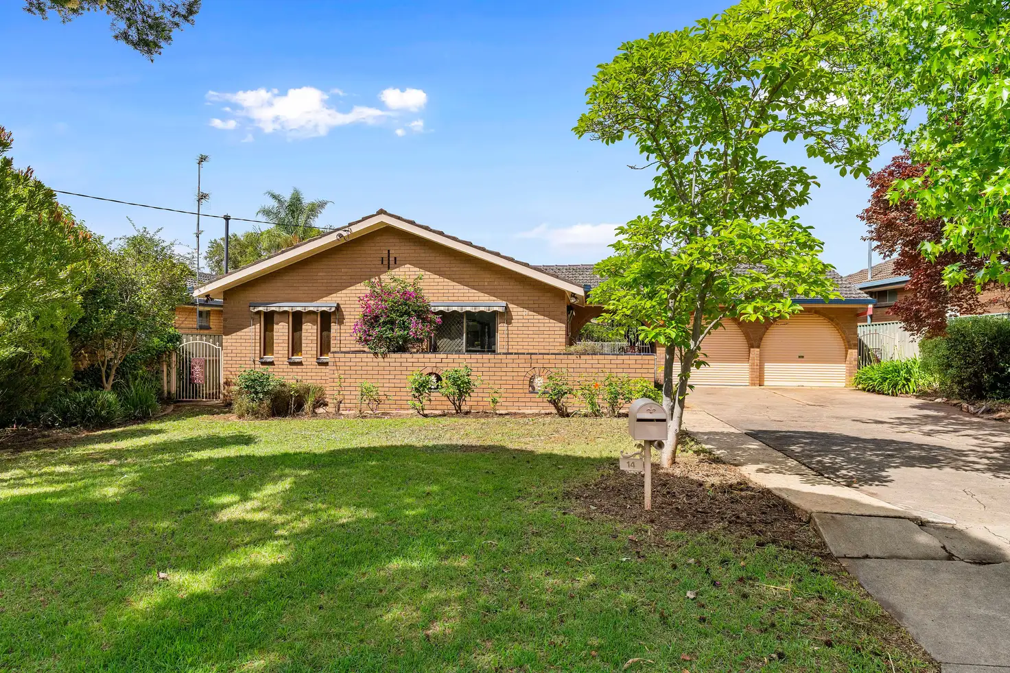 Main view of Homely house listing, 14 Cooinbil Crescent, Kooringal NSW 2650