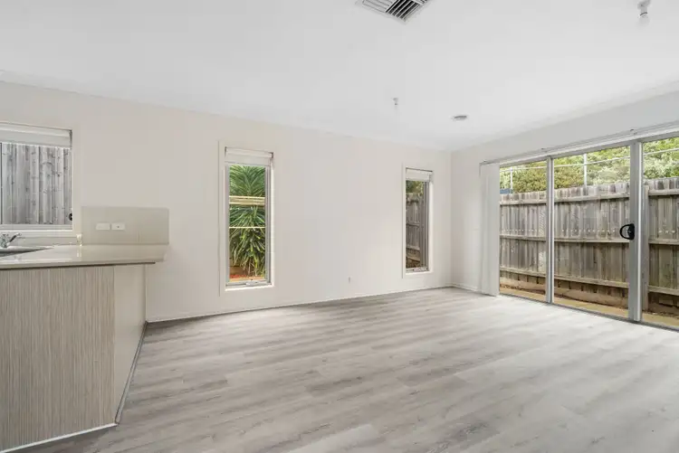 Sixth view of Homely house listing, 9/11-15 Silverdale Drive, Darley VIC 3340